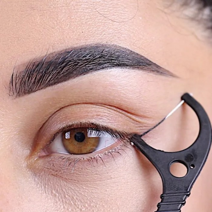 How to perfect winged eyeliner