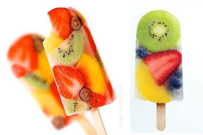 Fruit salad popsicle