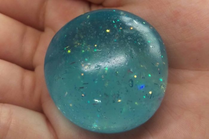 A bouncy ball you can make at home