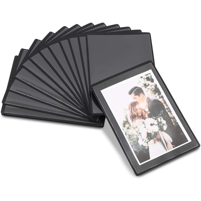 Magnetic picture frames