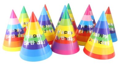 Kids party hat pom pom style