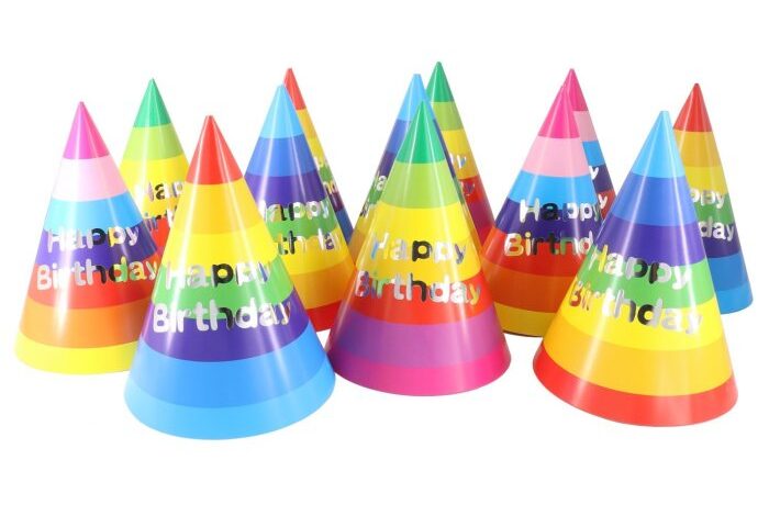 Kids party hat pom pom style