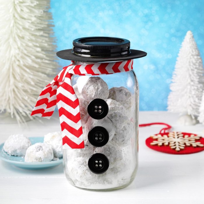 27 neighbor christmas gift idea cookies in a can