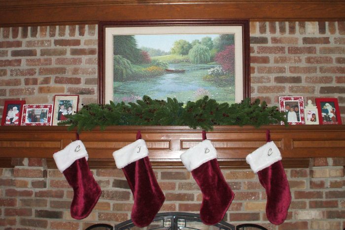 Diy decor for holiday stockings with or without a fireplace mantle