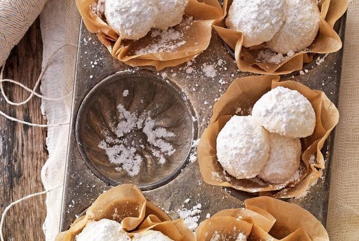 Gluten free snow balls