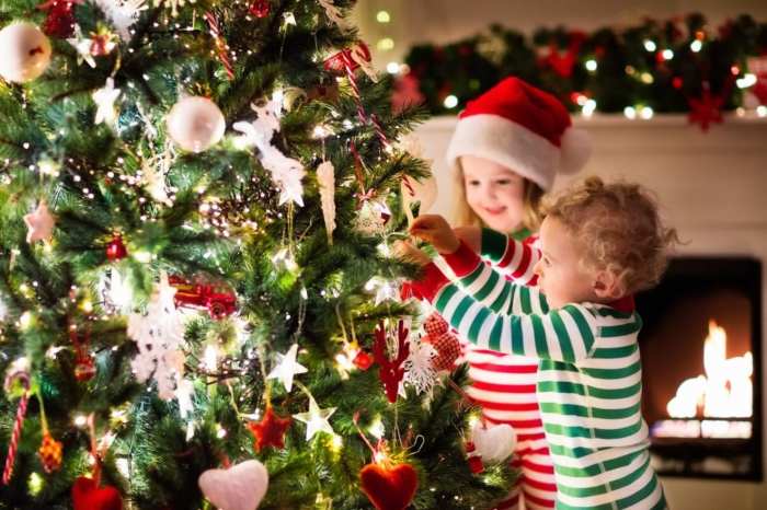 Fun frugal family christmas traditions