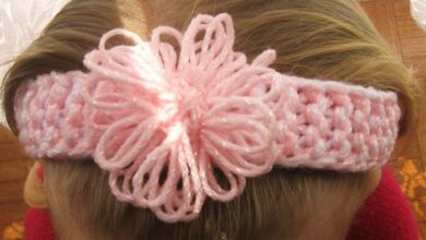 Knotted baby head tie with free pattern