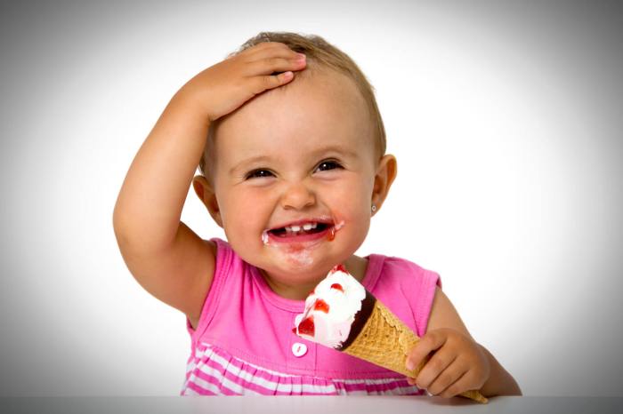 Babies eating ice cream will be the cutest thing you see all day