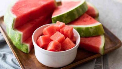 How to cut a watermelon with a sword