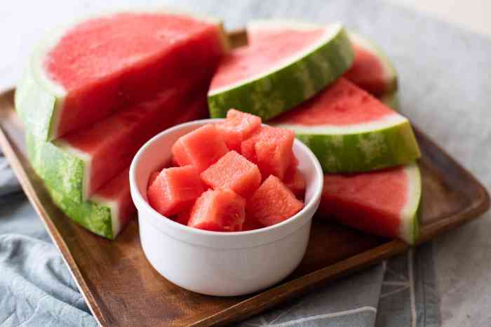 How to cut a watermelon with a sword