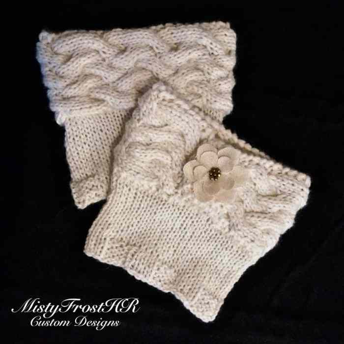 Diy 30 minute finger knit boot cuffs