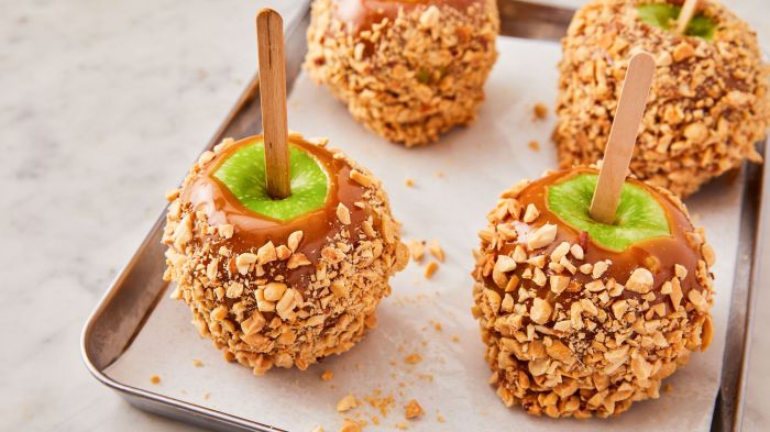 Howdoesshe make candy corn caramel apples