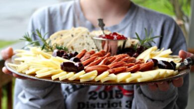 Hostess with the most est easy ideas to make guests comfortable