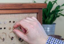 Fabulous earring holder tutorial