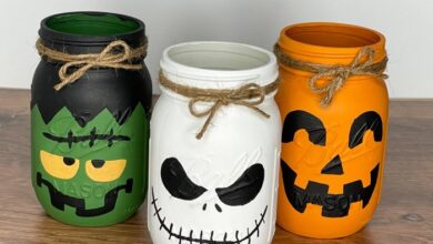 Chic halloween glowing jars