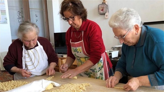 Pasta cook spaghetti choose board cooking wrong