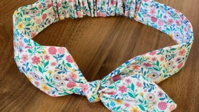Knotted baby head tie with free pattern