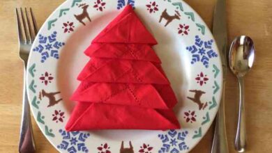 Christmas tree napkin folding youve got to see how its made