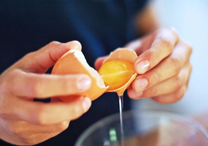 Fast easy way to separate eggs