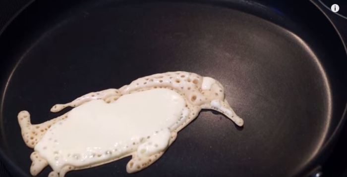 This is the perfect way to make penguin pancakes