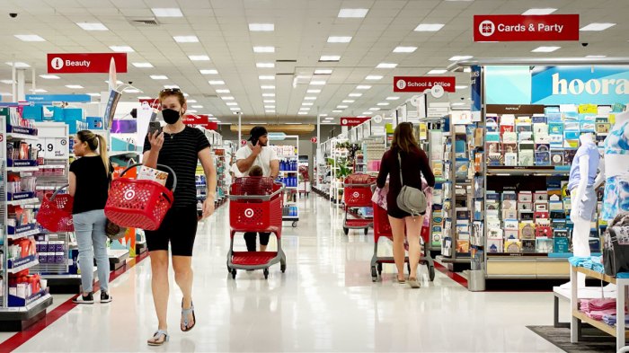 33 thoughts every woman has in target