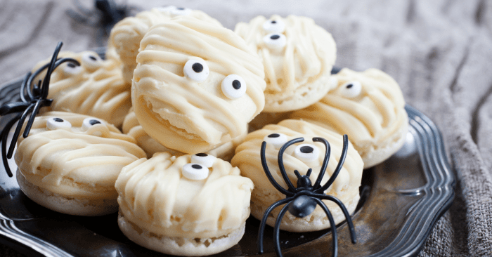 Kick your halloween party up a notch with these 18 creative food ideas