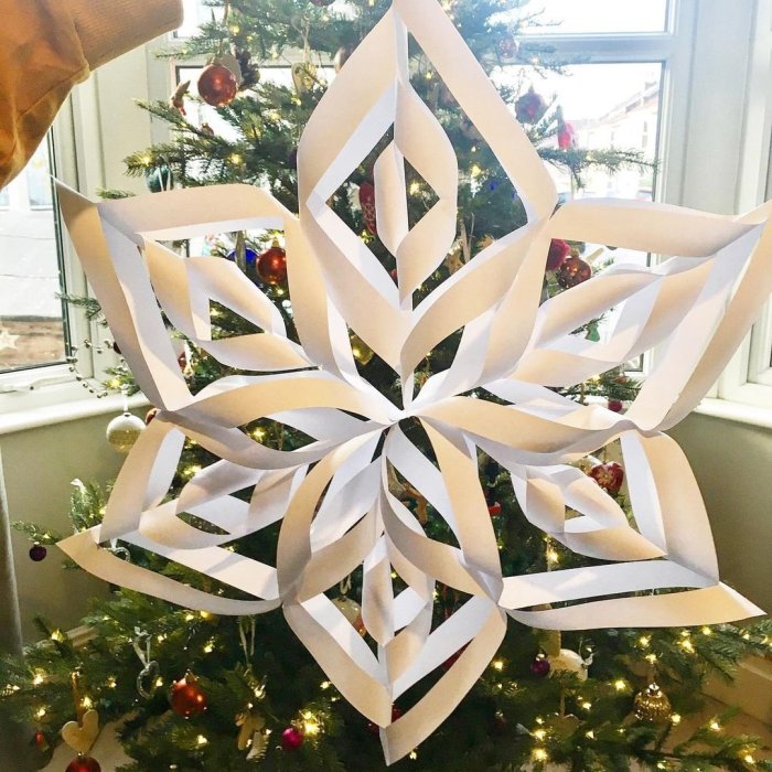 How to make a 3 d paper snowflake